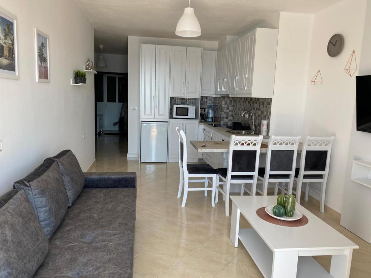 Sun & Sea Apartment Saranda מראה חיצוני תמונה